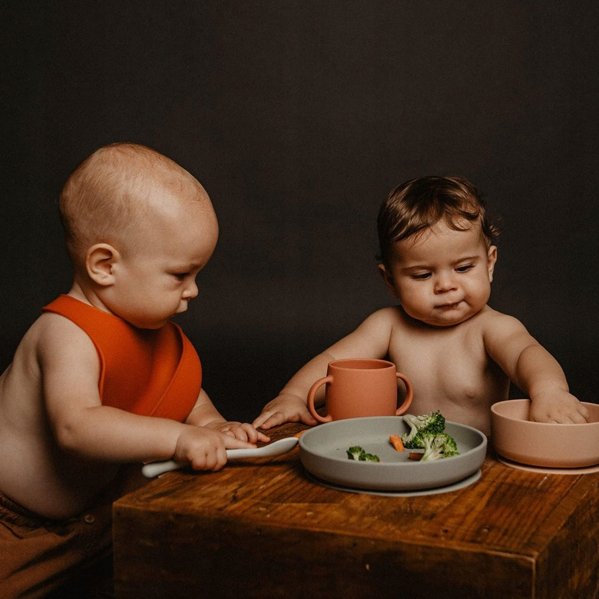 SUAVINEX Selection set de vase din silicon 4 piese 4m+