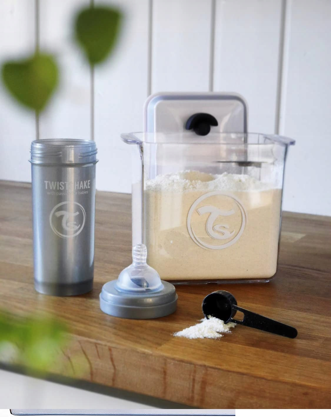 TWISTSHAKE contenitore per latte 1700ml ermetico