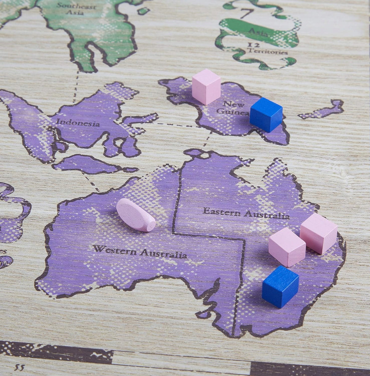 HASBRO Risk gioco strategico con tabellone e pedine in legno L. FRANCESE