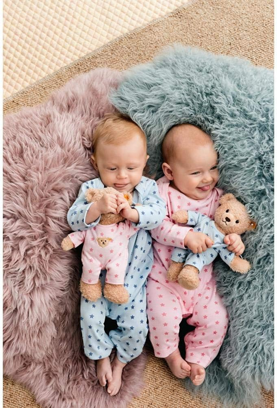 STEIFF Teddy & Me knuffelbeer in pyjama 25 cm