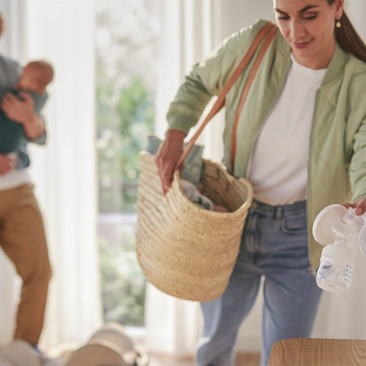 PHILIPS AVENT Natural SCF430/01 laktator ręczny, biały, z butelką Natural 125 ml i nakładką masującą