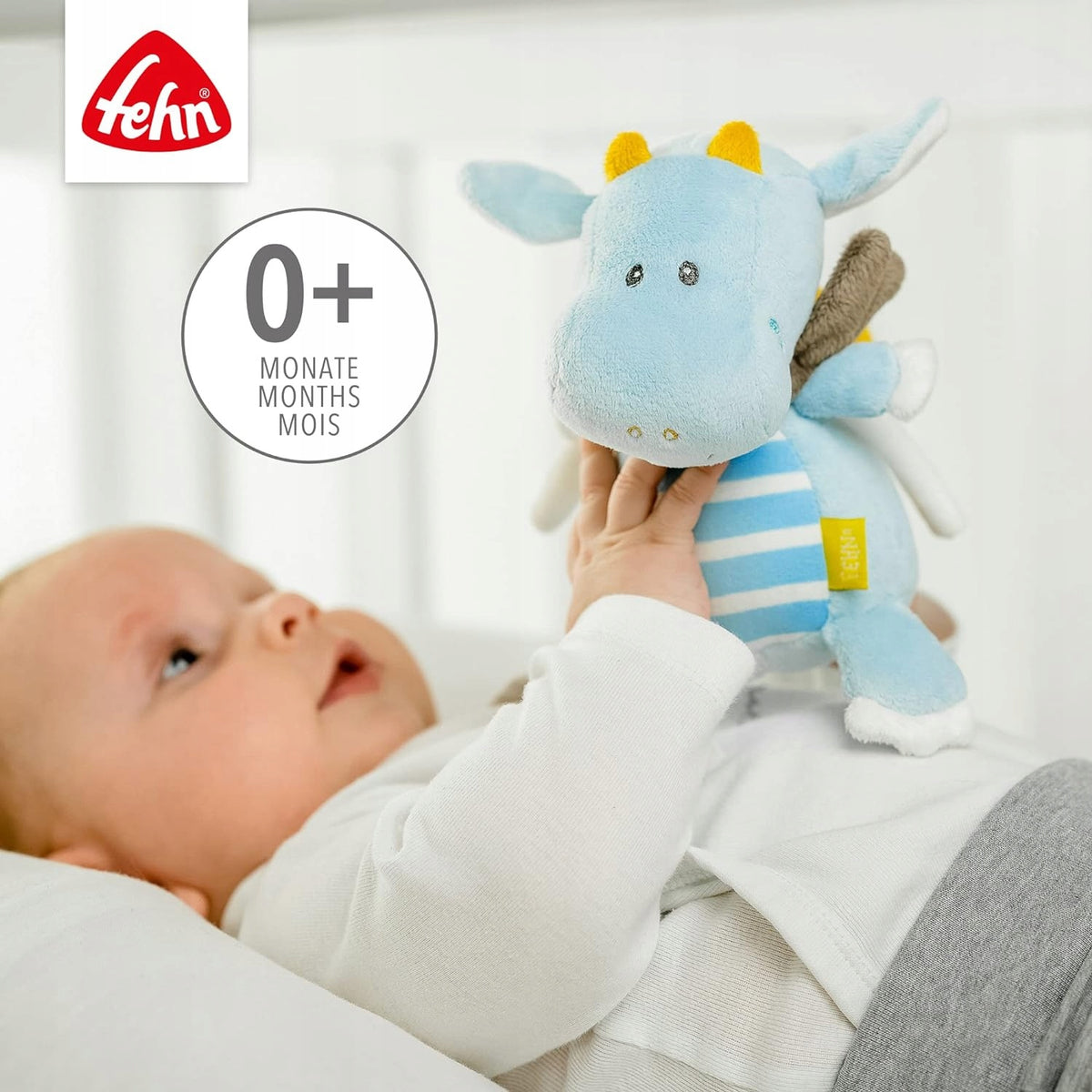 FEHN Mały Zamek zawieszka smok 17cm z pozytywką, miękka zabawka 0+ do wózka i łóżeczka