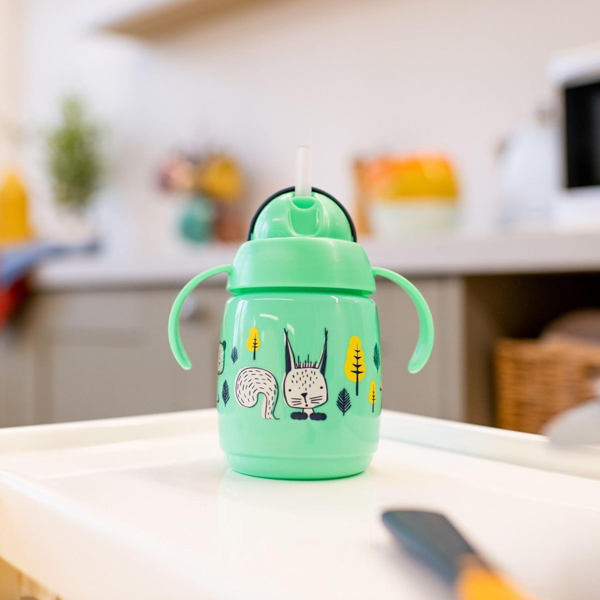 TOMMEE TIPPEE Superstar hrnek netekoucí 300 ml 6 m+