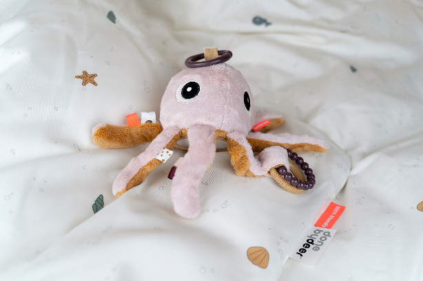 DONE BY DEER zawieszka do wózka, łóżeczka drżąca MEDUZA JELLY 20 cm – zdjęcie produktu 2