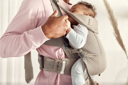 BABYBJORN Airy Mesh nosidełko ergonomiczne