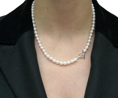 ROBAnecklace and bracelet of cultured freshwater pearlspearl size 5.8 mm - 6.8 mmlength of necklace 42