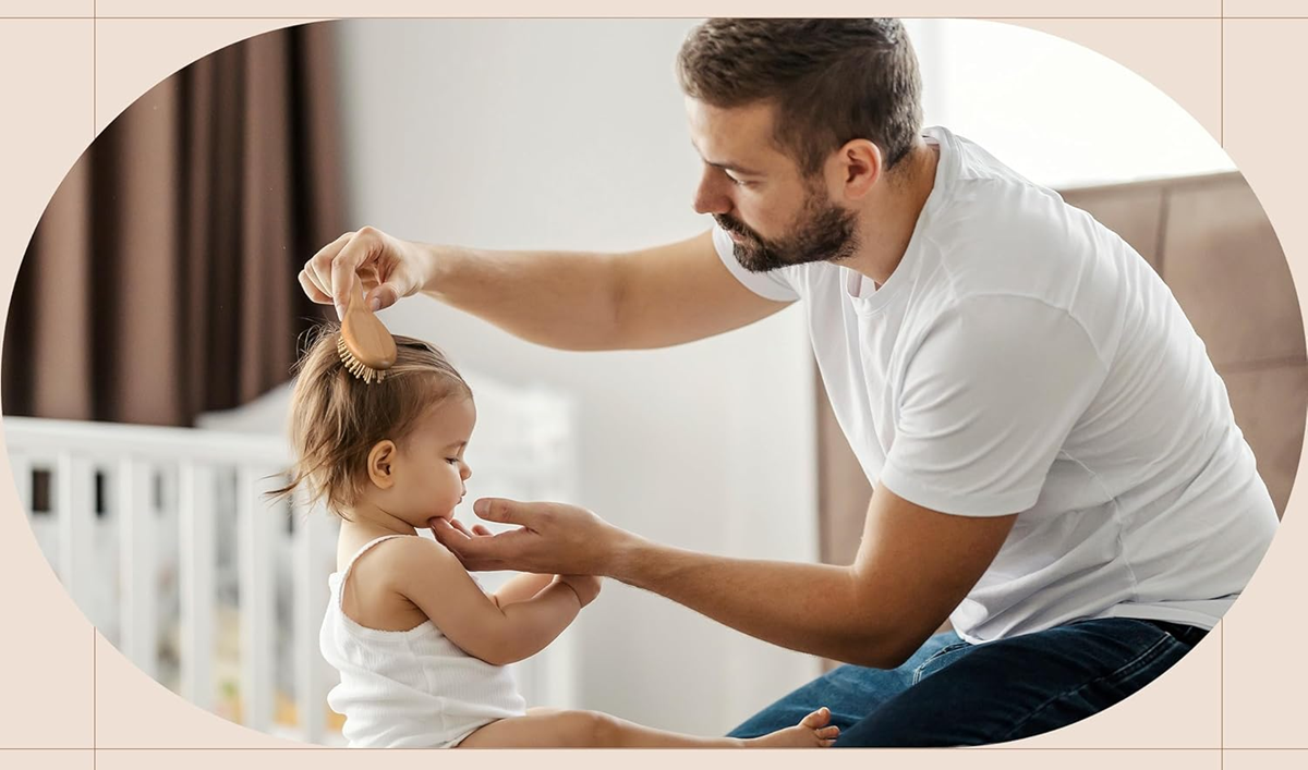 LAMPOX set din lemn pentru îngrijirea capului bebelușului 2 perii și un pieptene