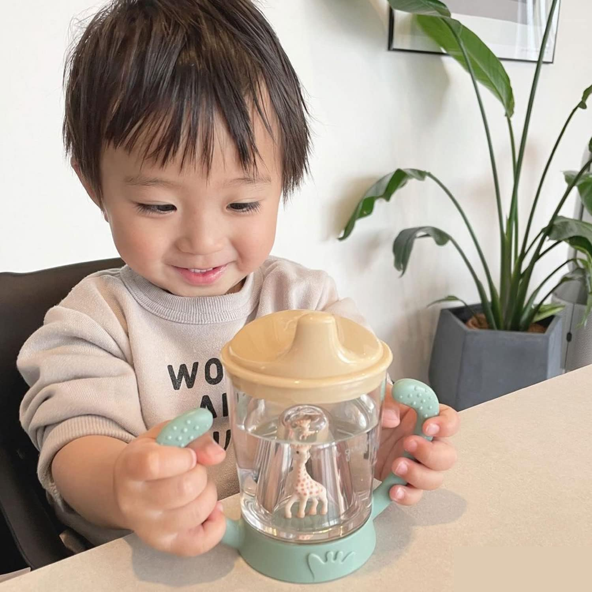 VULLI Sophie la Girafe Schnabeltasse 180 ml 6 M+