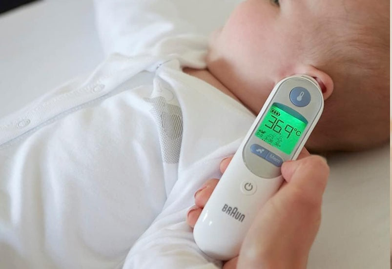 BRAUN ThermoScan 7 termometru precis pentru ureche + 21 capace de protecție