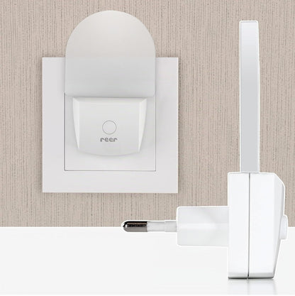 REER NightGuide lampada notturna LED da presa con interruttore 6 x 9,5 cm