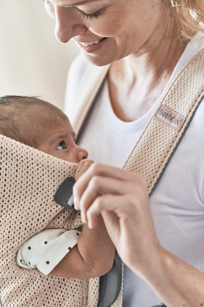BABYBJORN MINI ergonomický nosič 3-11kg AIRY MESH