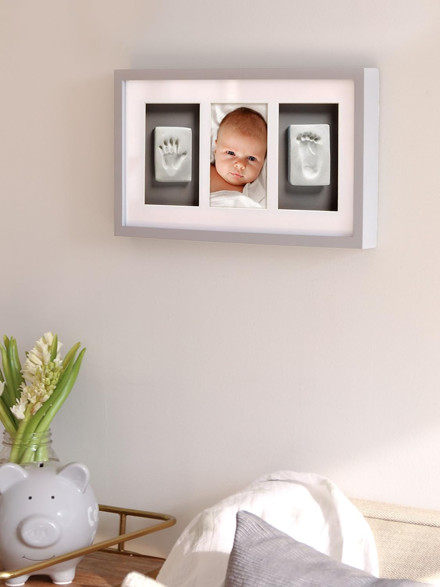 PEARHEAD Deluxe photo frame and handprint & footprint kit