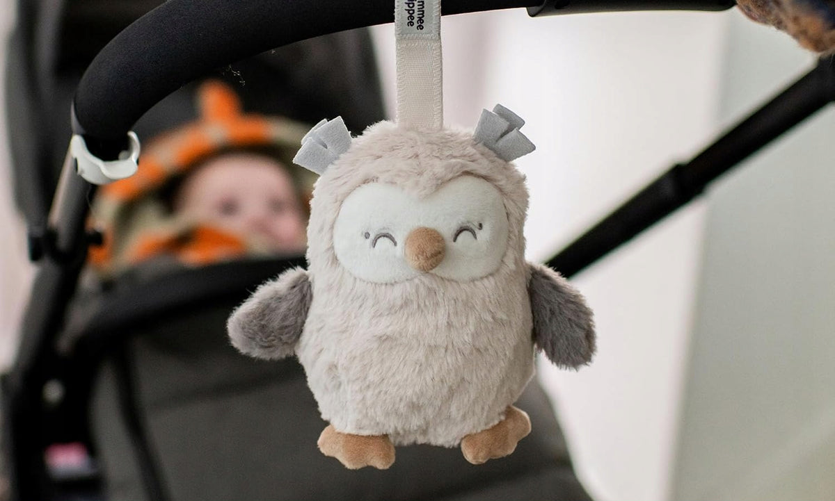 TOMMEE TIPPEE Uil Ollie HANGERSPEL met muziekdoosje en huilsensor 15 cm