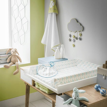 BABY CALINsoft changing tabledimensions 50x70contains no harmful substancesnew condition