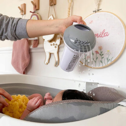 TWISTSHAKE recipiente para enjuagar el cabello para niños
