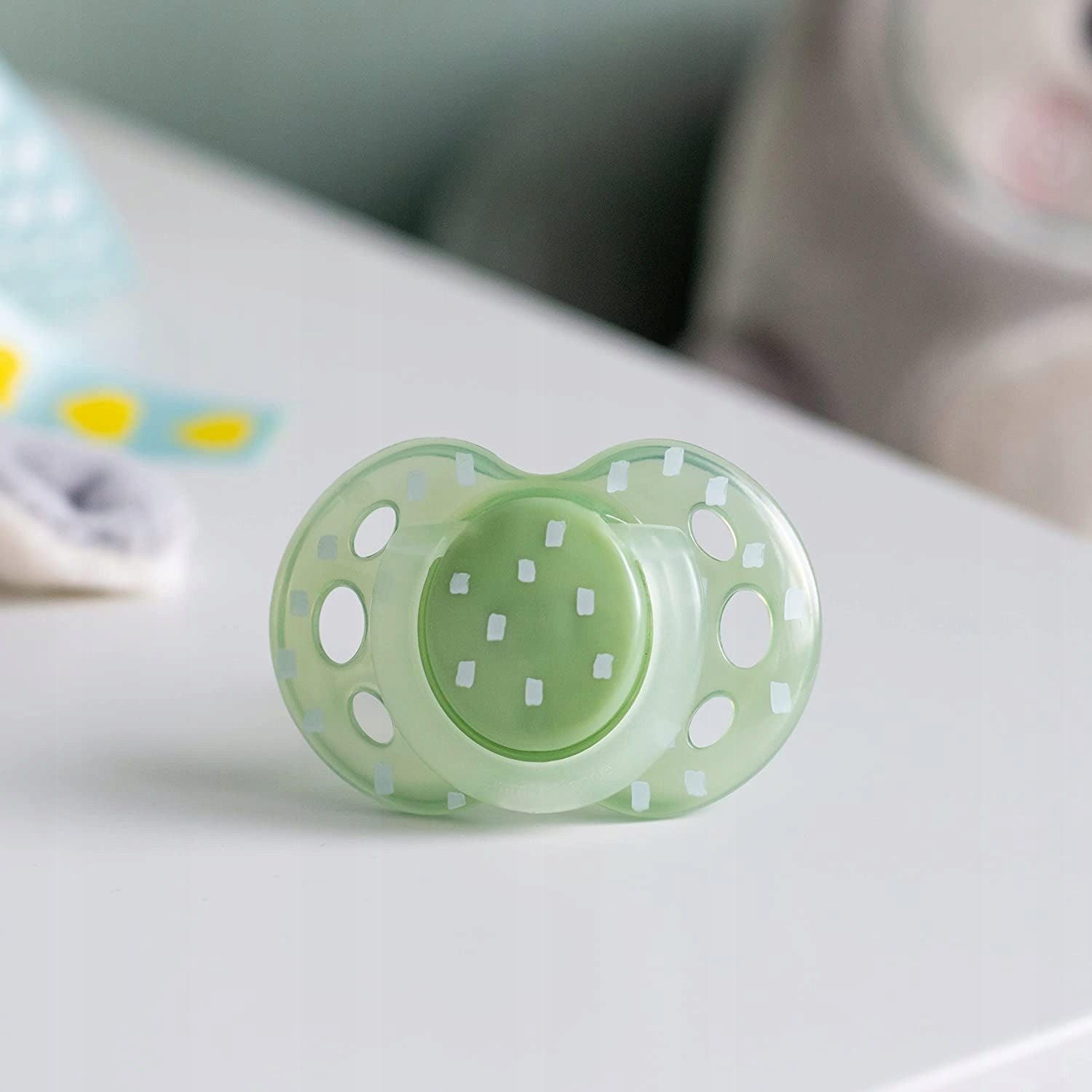 TOMMEE TIPPEE smoczki symetryczne x6 ŚWIECĄ 18-36 – zdjęcie produktu 6