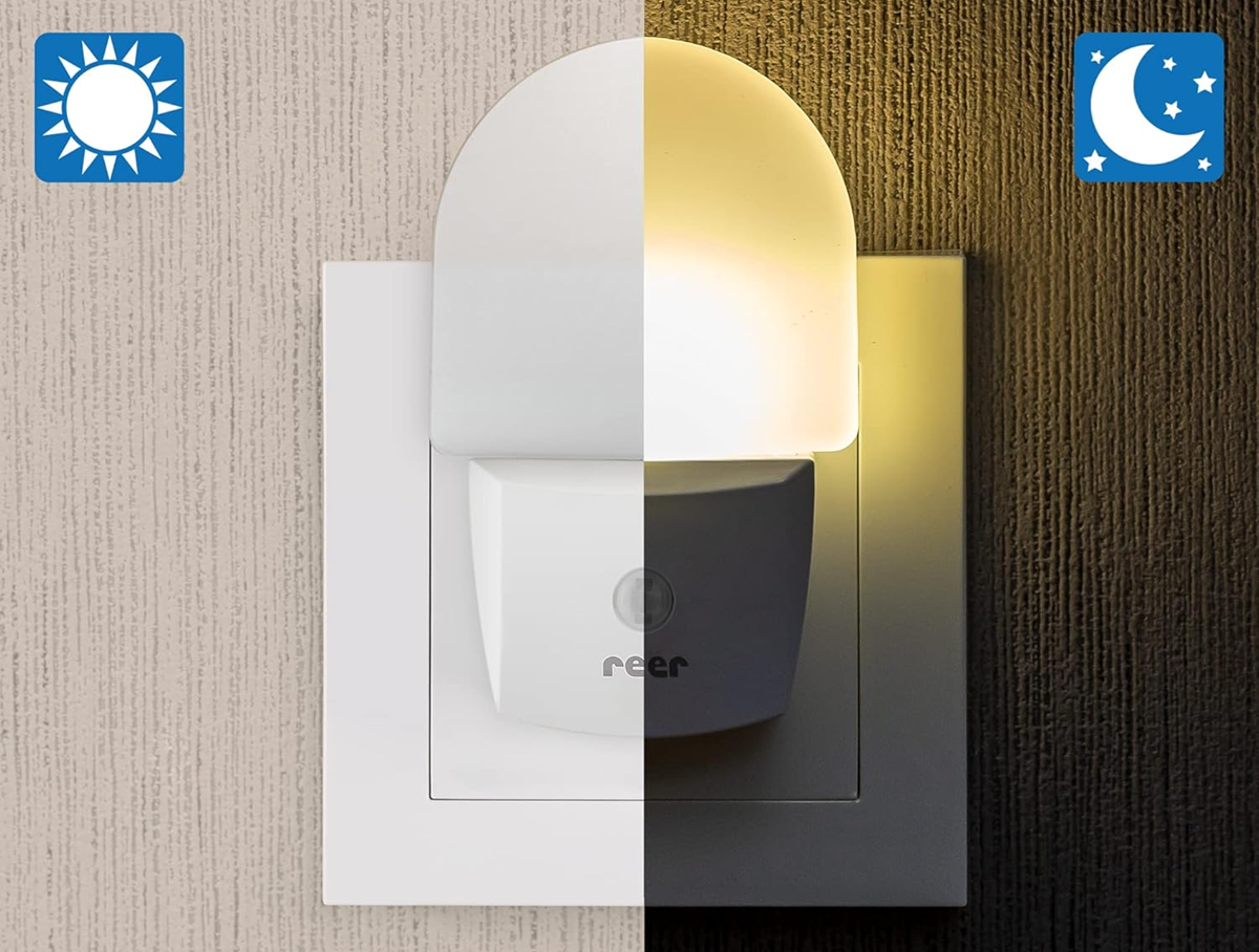 REER NightGuide lampka nocna LED do gniazdka, czujnik ciemności 6 x 9,5 cm – zdjęcie produktu 3