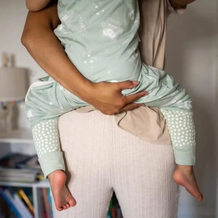 TOMMEE TIPPEE śpiworek 2,5TOG 18-36msc STEPPEE BAG, miętowy śpiwór do spania dla dziecka z łatwym zamkiem