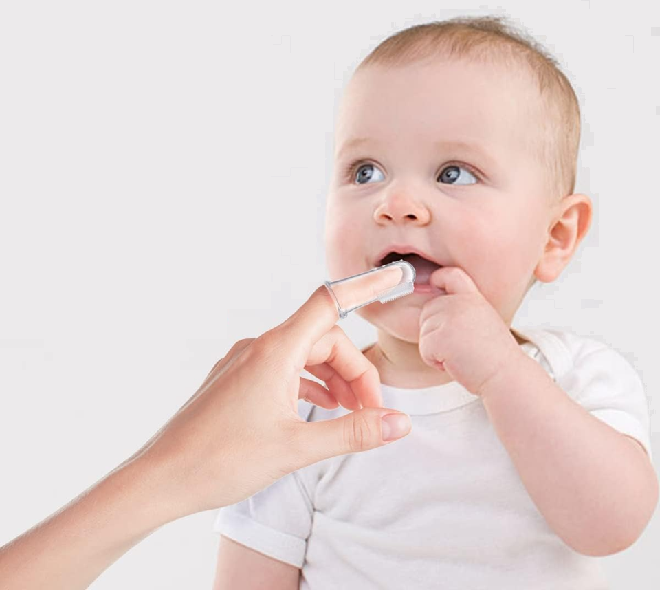 LOLA KIDS siliconen tandenborstel voor op de vinger + etui