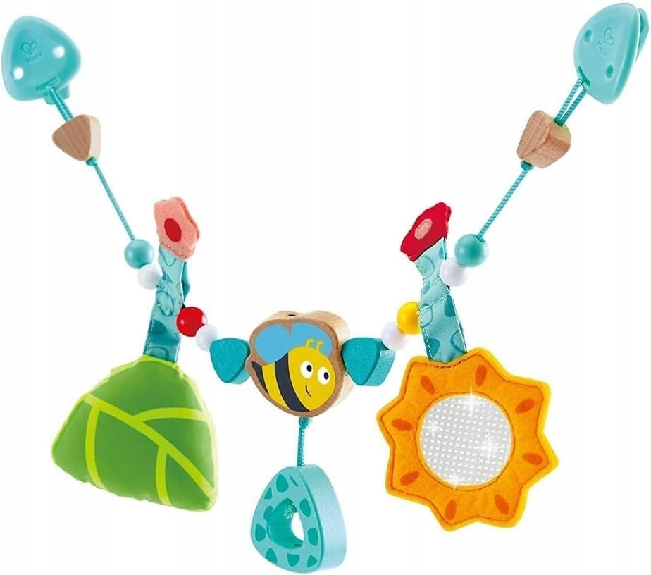 HAPE дървена висяща играчка-верижка за количка TRZMIEL 39,5 cm